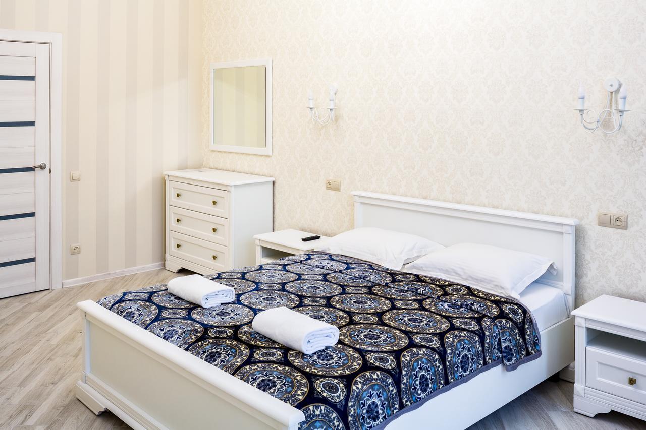 Leogrand Vip Apartments On Udatnogo 4 Lviv Extérieur photo